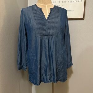 Women's Pintuck Tunic Top - Denim Blue EUC